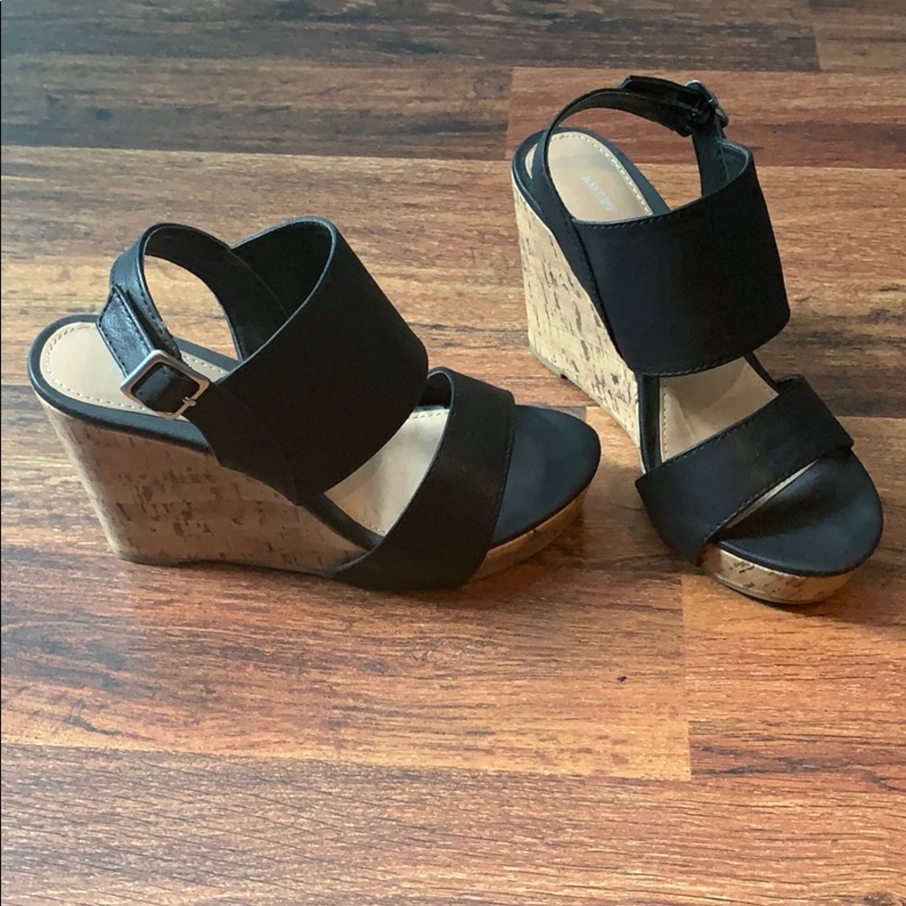 Wedge sandals